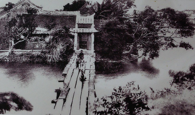 Toàn cảnh Hồ Gươm hơn 100 năm trước