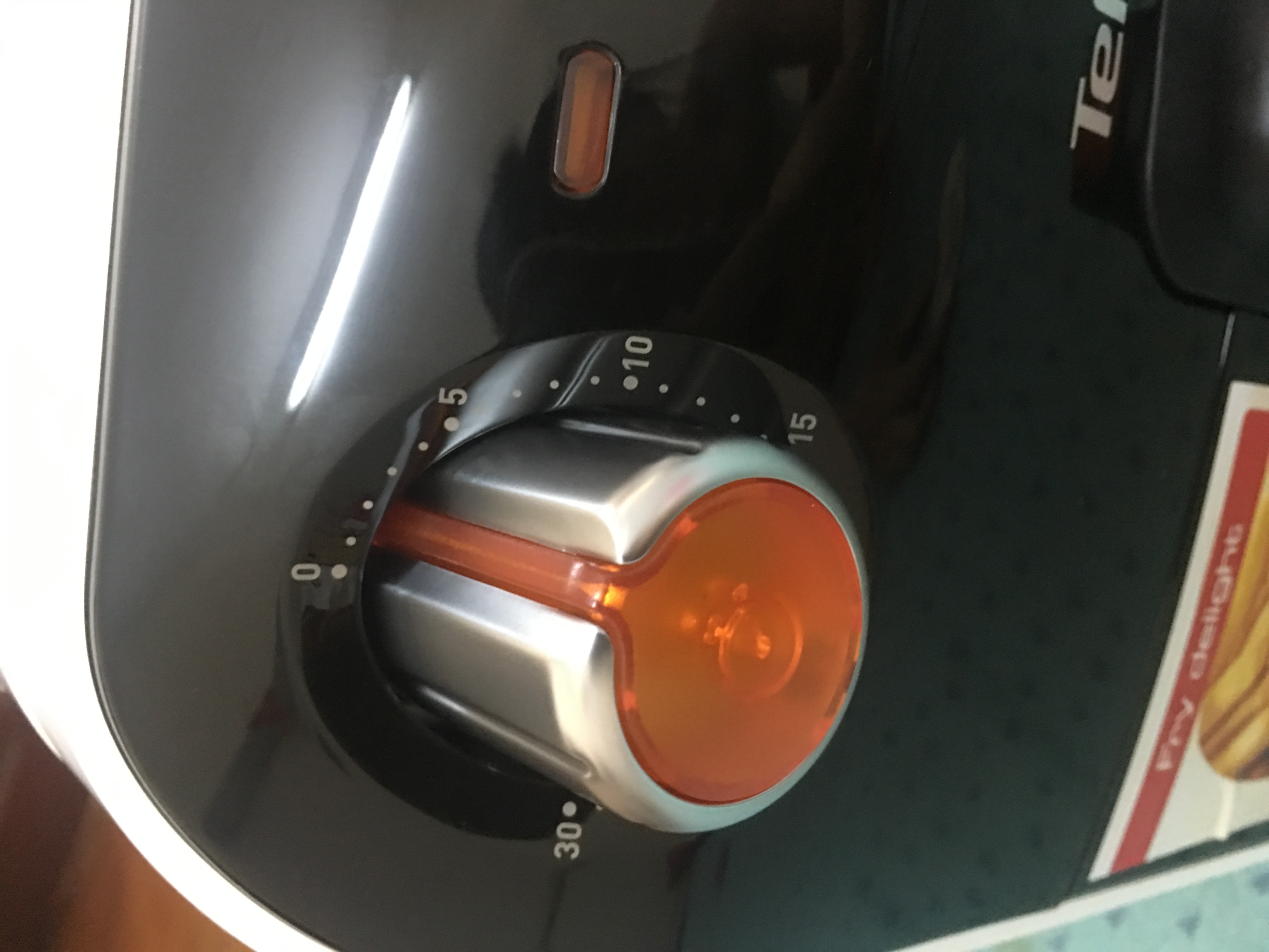 Nồi chiên không dầu Tefal FX1000.