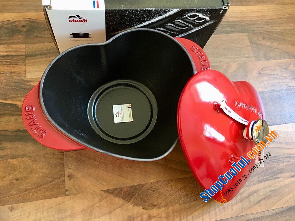 Nồi gang đúc trái tim nguyên khối Staub - made in France