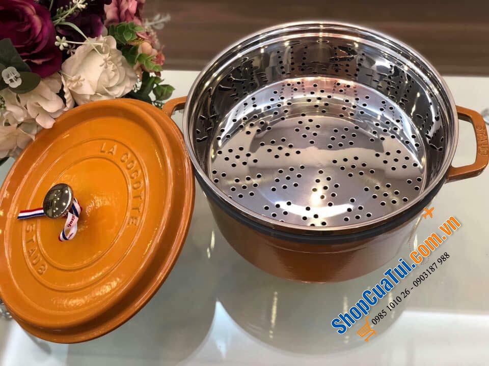 NỒI GANG ĐÚC STAUB KÈM XỬNG HẤP SIZE 26 CM MÀU VÀNG MÙ TẠC