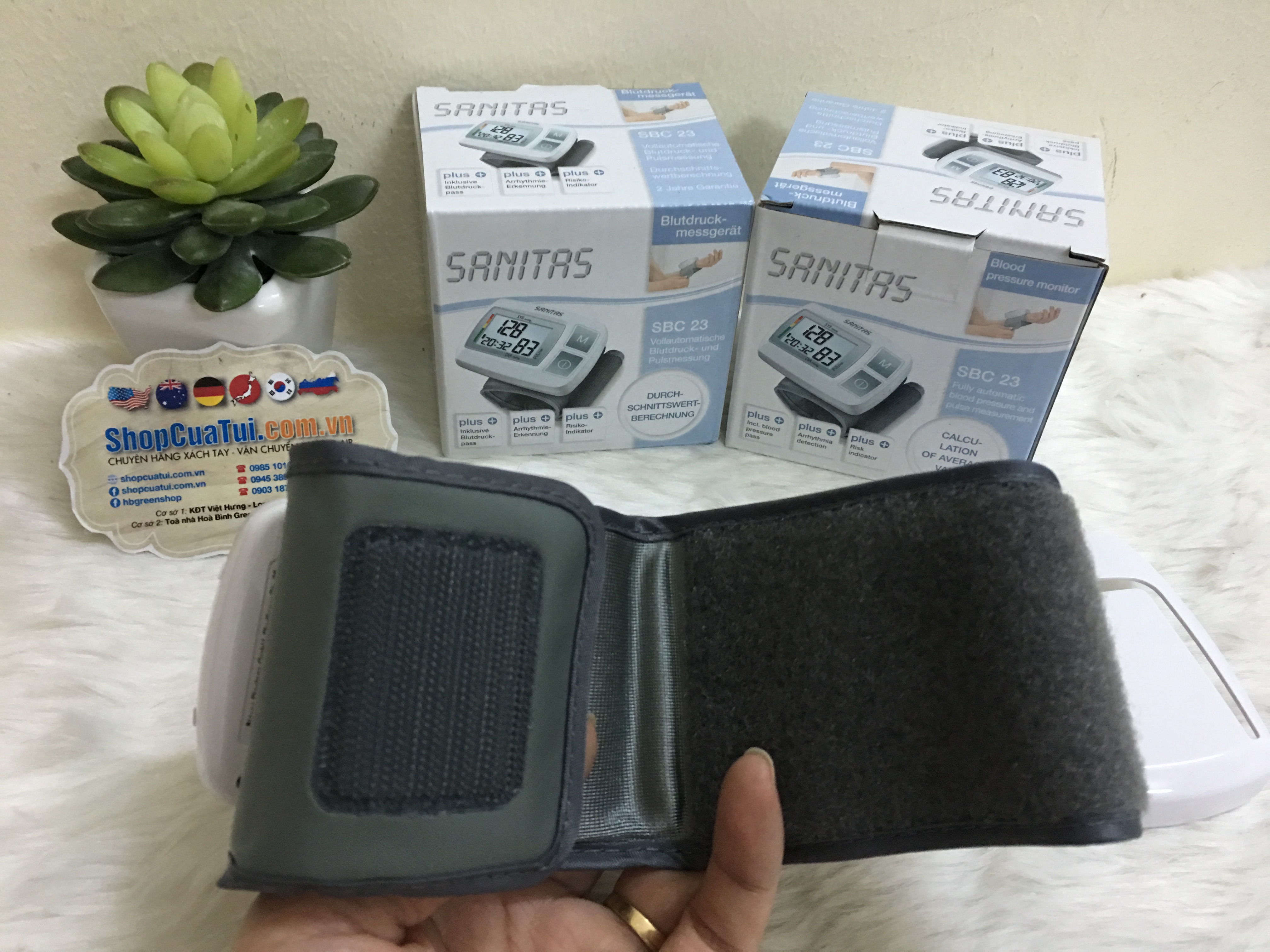 Máy đo huyết áp cổ tay Sanitas SBC 23