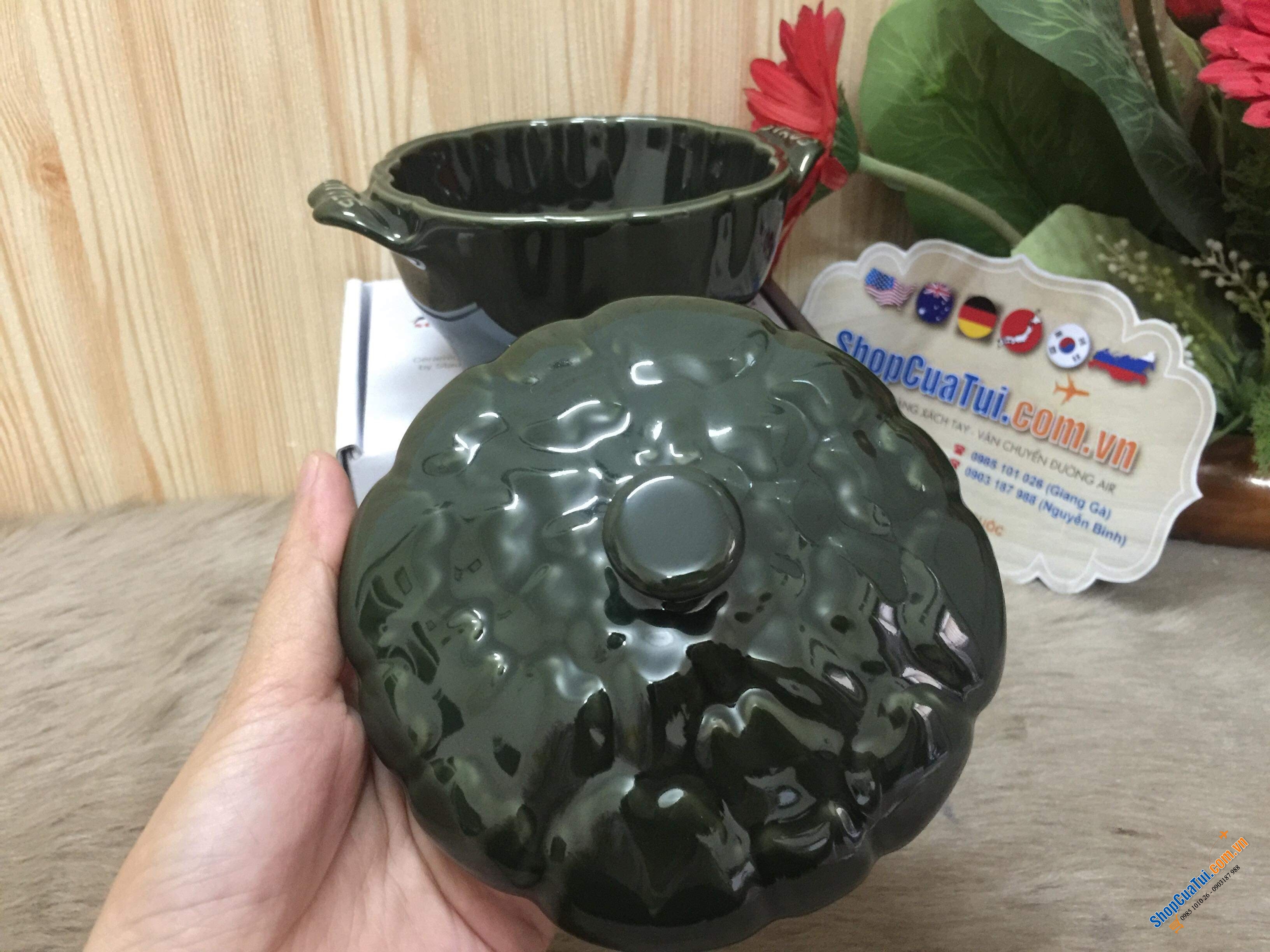 ÂU SỨ STAUB HÌNH HOA ASTISO - MÀU HÚNG QUẾ ĐẮT GIÁ