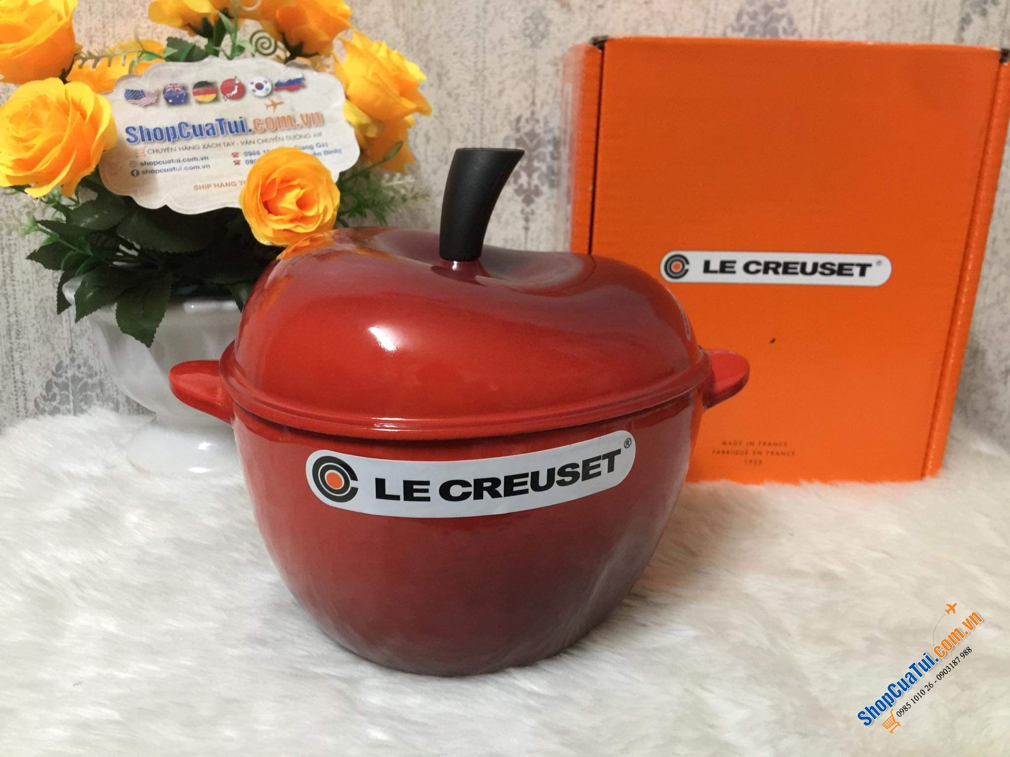 NỒI GANG ĐÚC QUẢ TÁO LE CREUSET ĐỎ 18 CM - 2,1 Lit.