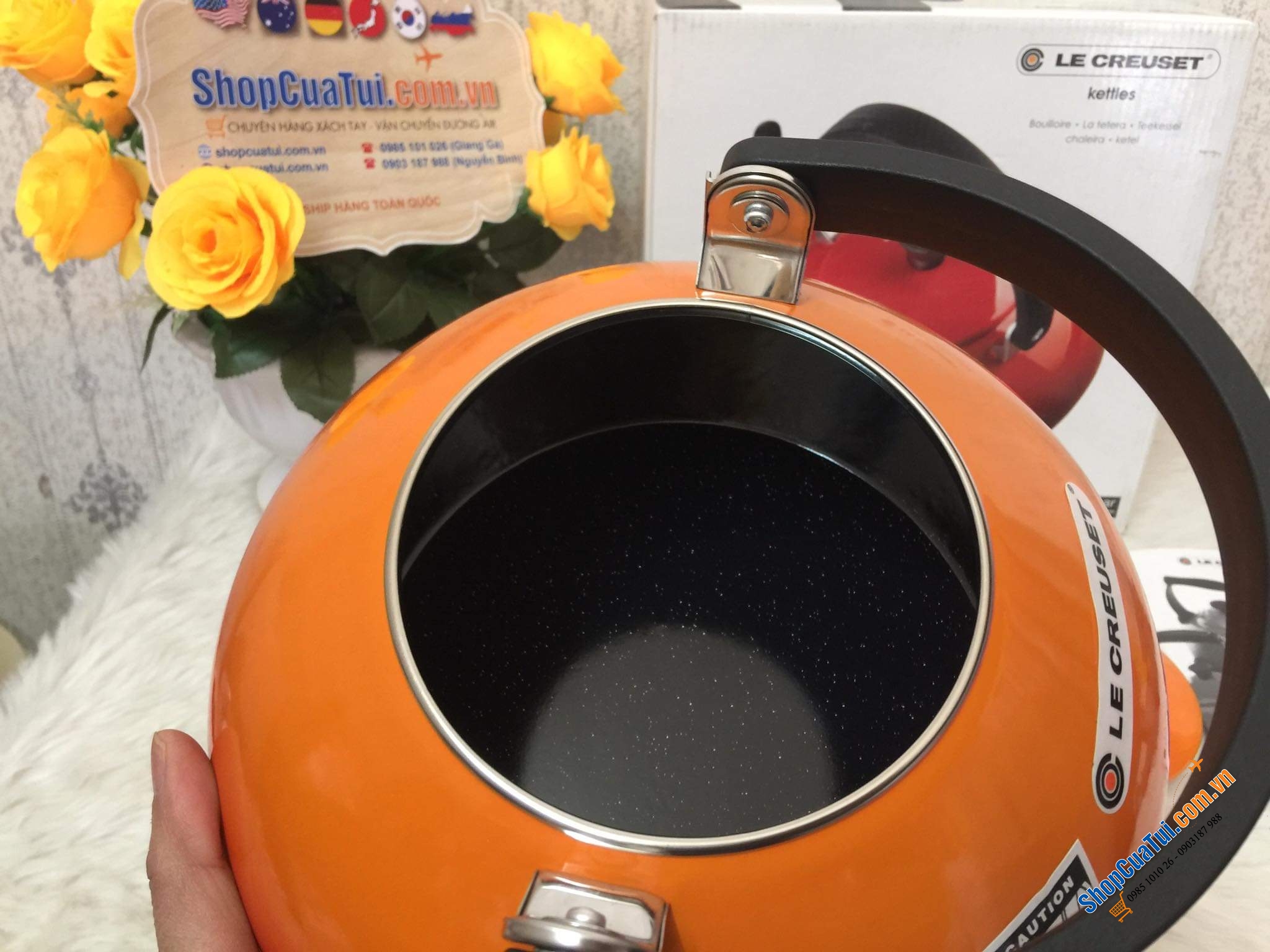 ẤM LE CREUSET ZEN 1.5 lít (màu cam quá đẹp)
