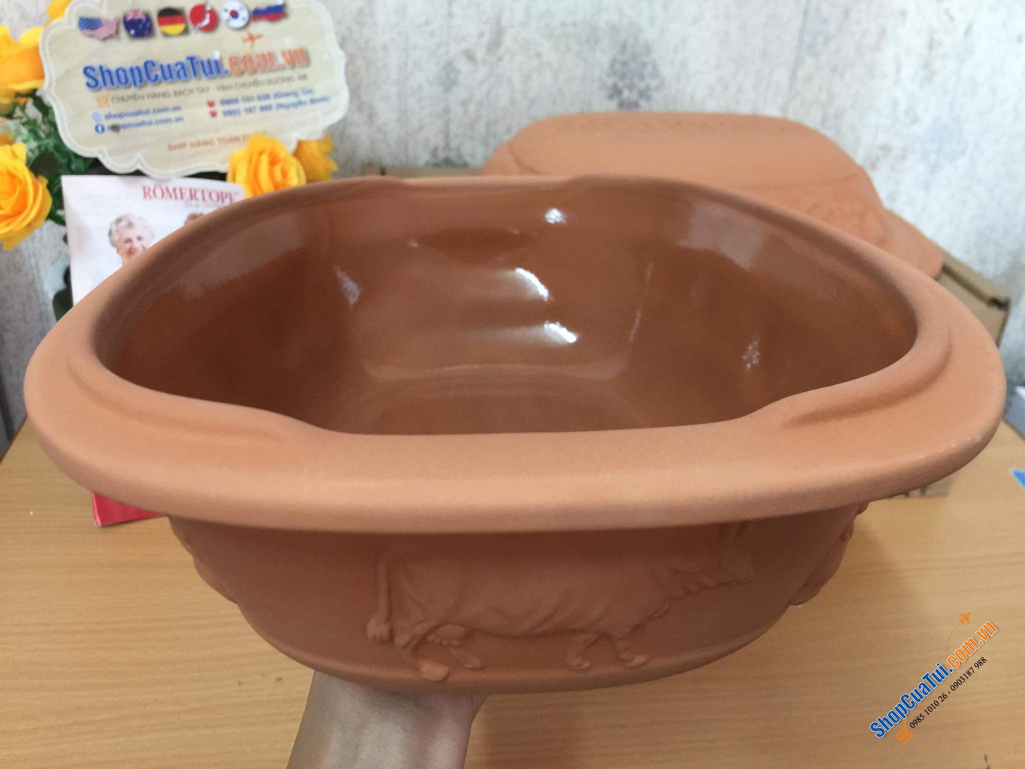 NỒI NƯỚNG GỐM ĐỨC MADE IN GERMANY RÖMERTOPF - HOẠ TIẾT NÔNG TRẠI - Kích thước 38 x 38 x 12,5 cm. Nặng 3,3 kg