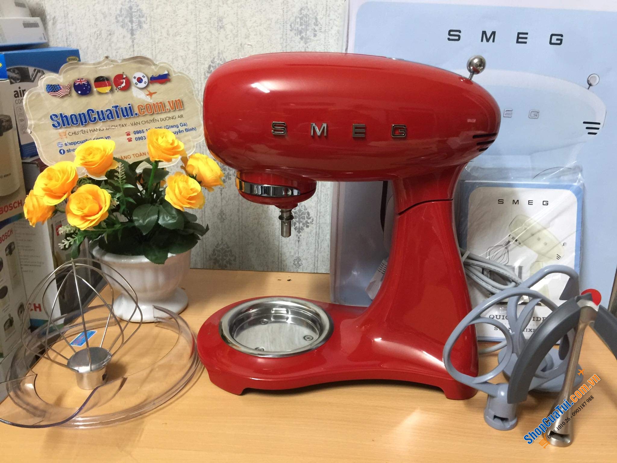 Máy trộn bột Smeg SMF03RDEU - ĐỎ TOÀN THÂN đầy phong cách