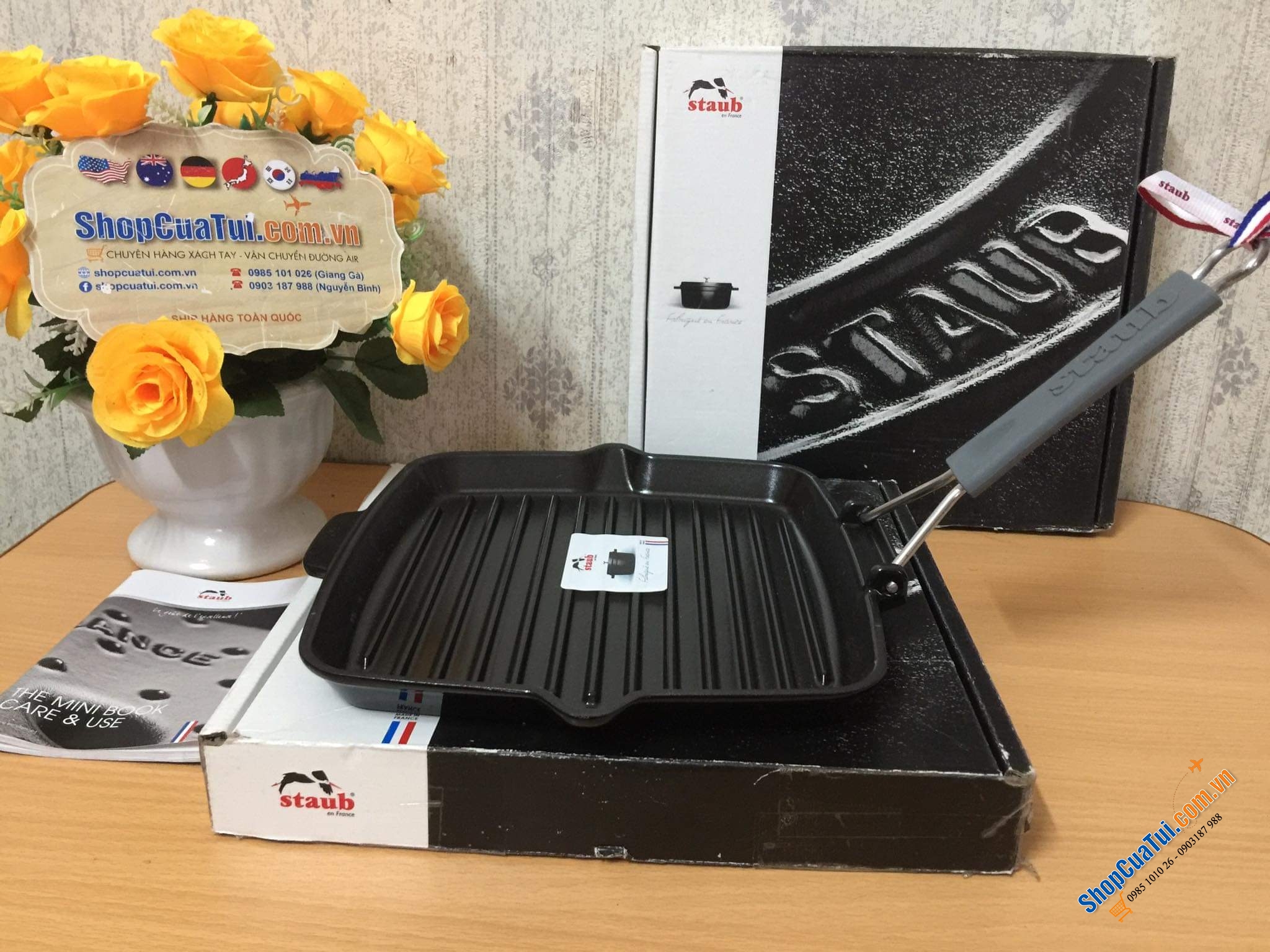 CHẢO NƯỚNG STAUB QUAI SILICON GẬP 24 CM.