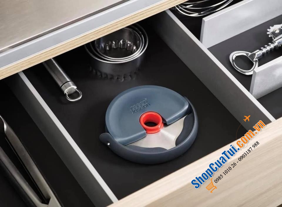 DAO CẮT PIZZA JOSEPH JOSEPH.