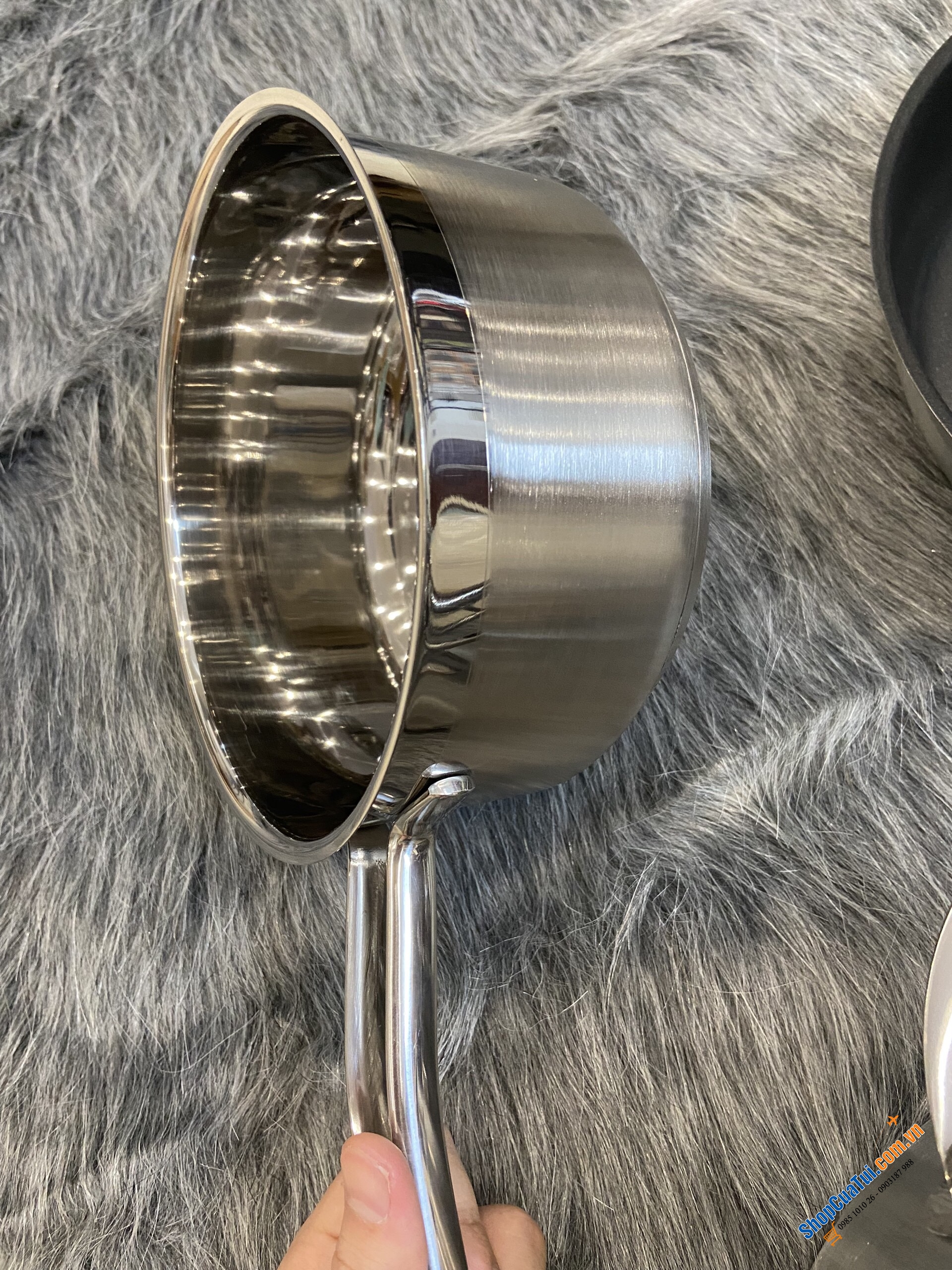 Bộ nồi Siemens HZ390042 (3 nồi + 1 chảo) đc hãng Siemens đặt hàng từ nhà SX Schulte Ufer lừng danh cho riêng Siemens)