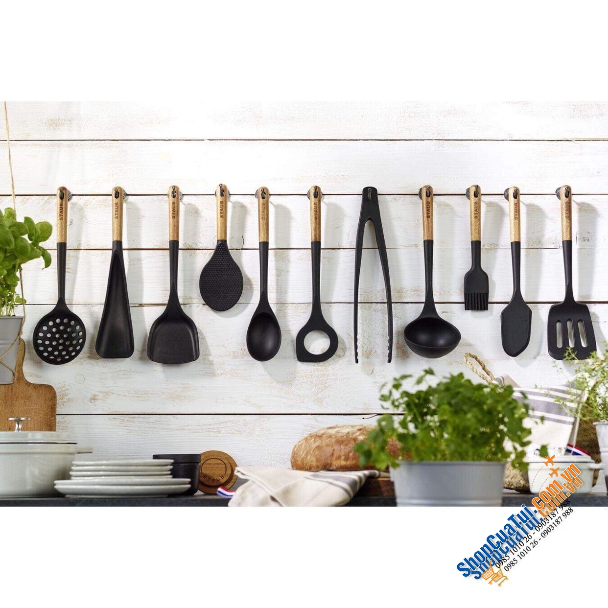 GẮP SILICON STAUB.