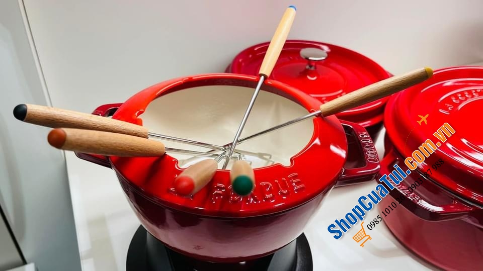 Nồi lẩu fondue Staub đỏ 20 cm