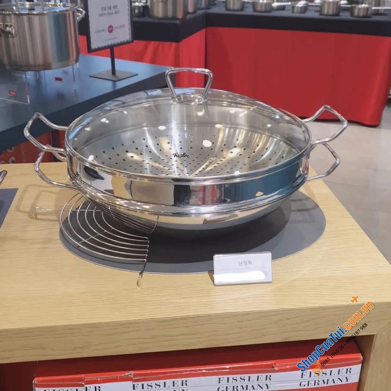 Chảo sâu lòng Fissler Nanjing 36cm kèm xửng hấp siêu dày dặn.