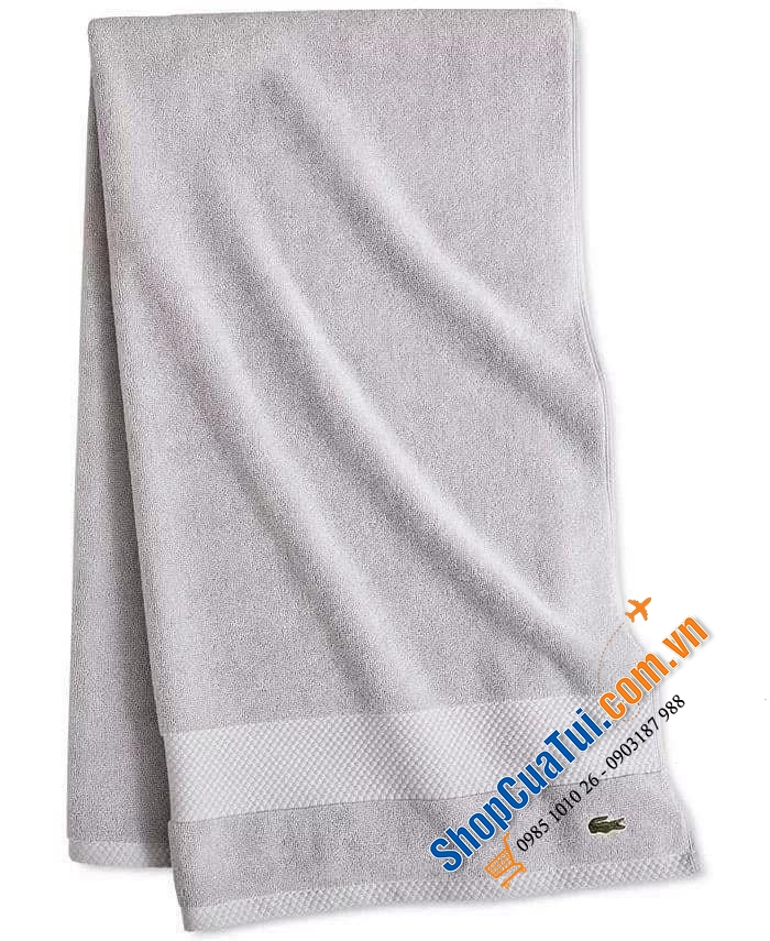 Khăn tắm Lacoste.