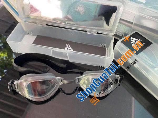 Kính bơi ADIDAS size S cho bé từ 12 tuổi.