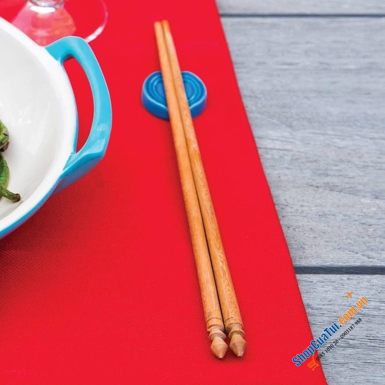 Sét 5 gác đũa cầu vồng Le Creuset loại tròn.