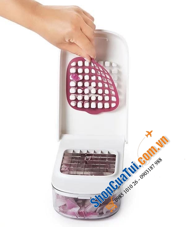 Dụng cụ thái rau củ có ngăn chứa bên dưới Oxo.