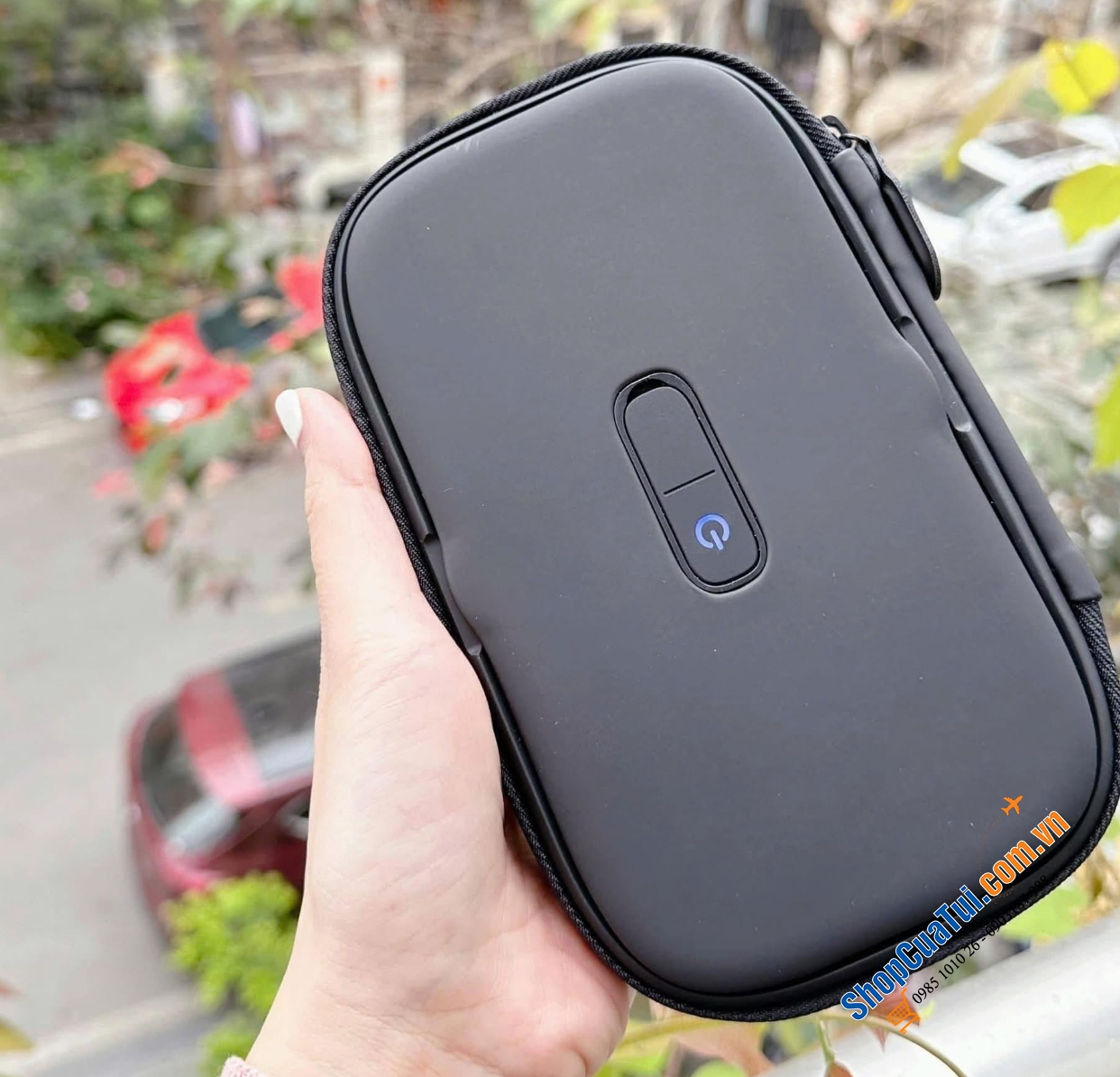 Hộp khử khuẩn cho điện thoại bằng tia UV Homedics.