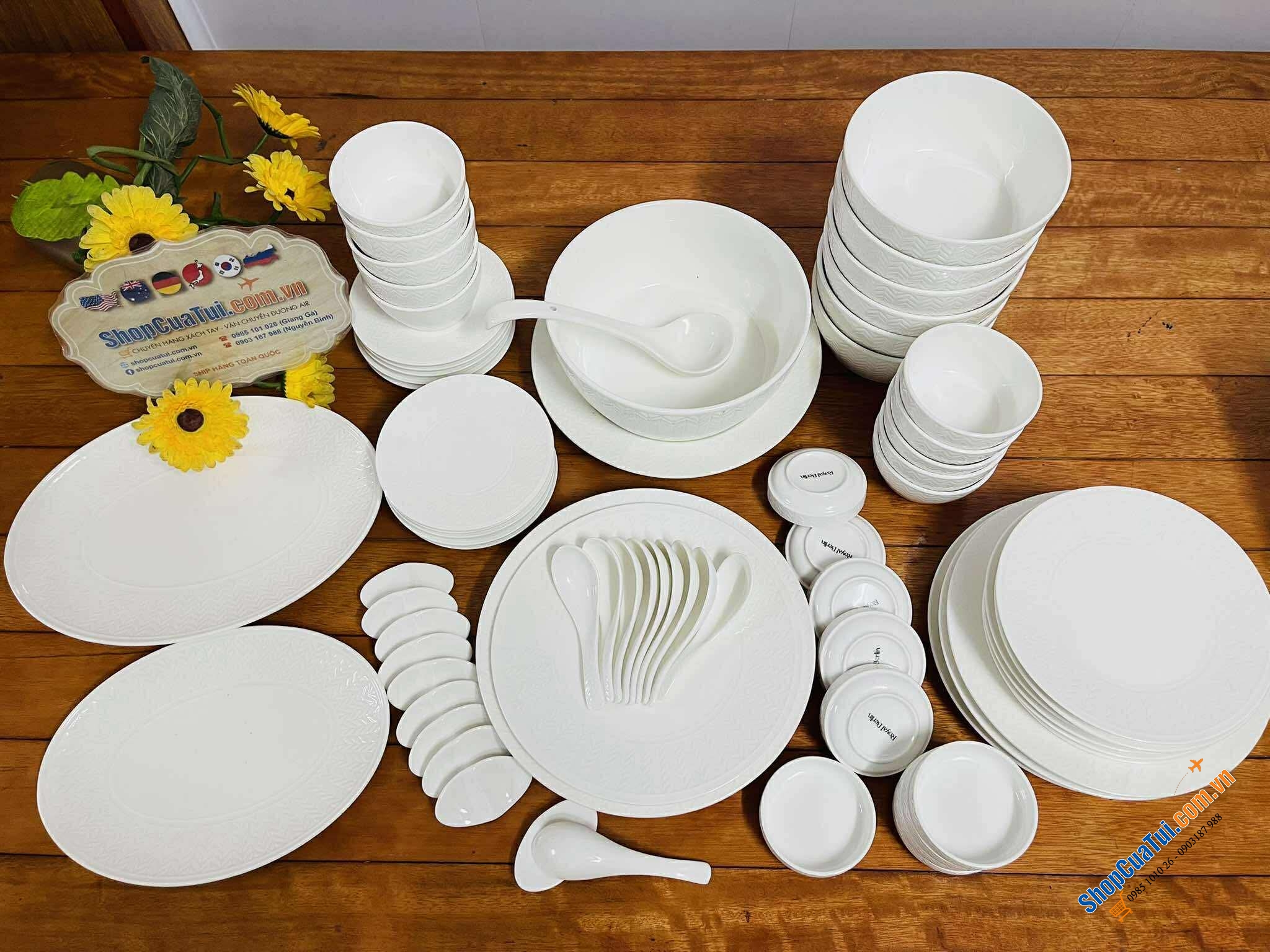 Bộ bát sứ cao cấp Royal Berlin 72 món với gam trắng hoạ tiết vân tối giản, đẹp mắt