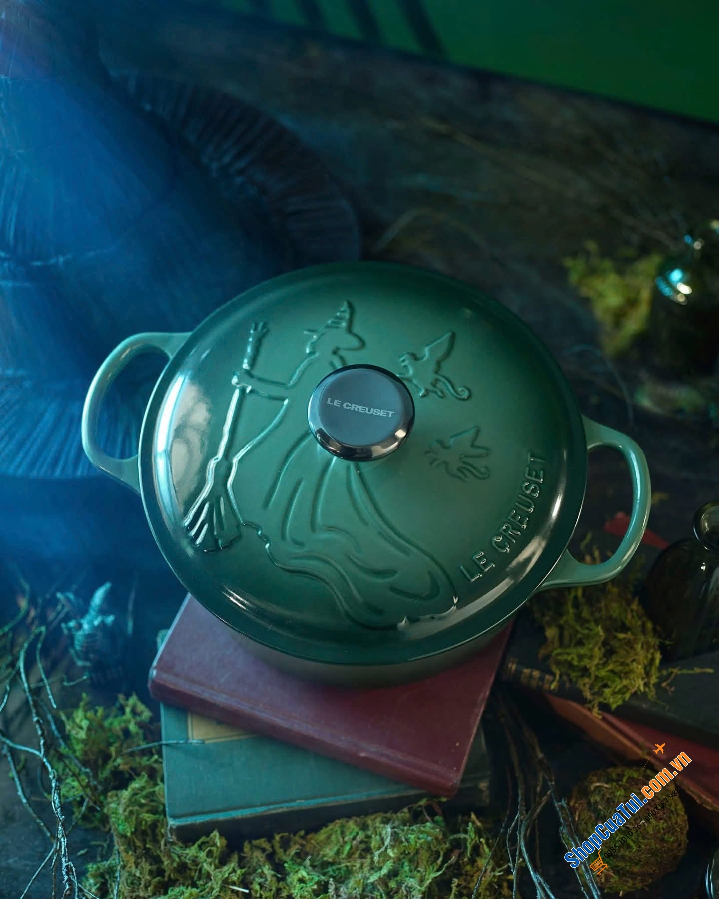 Nồi Le Creuset Wicked Màu xanh artichaut - bản collab giới hạn.