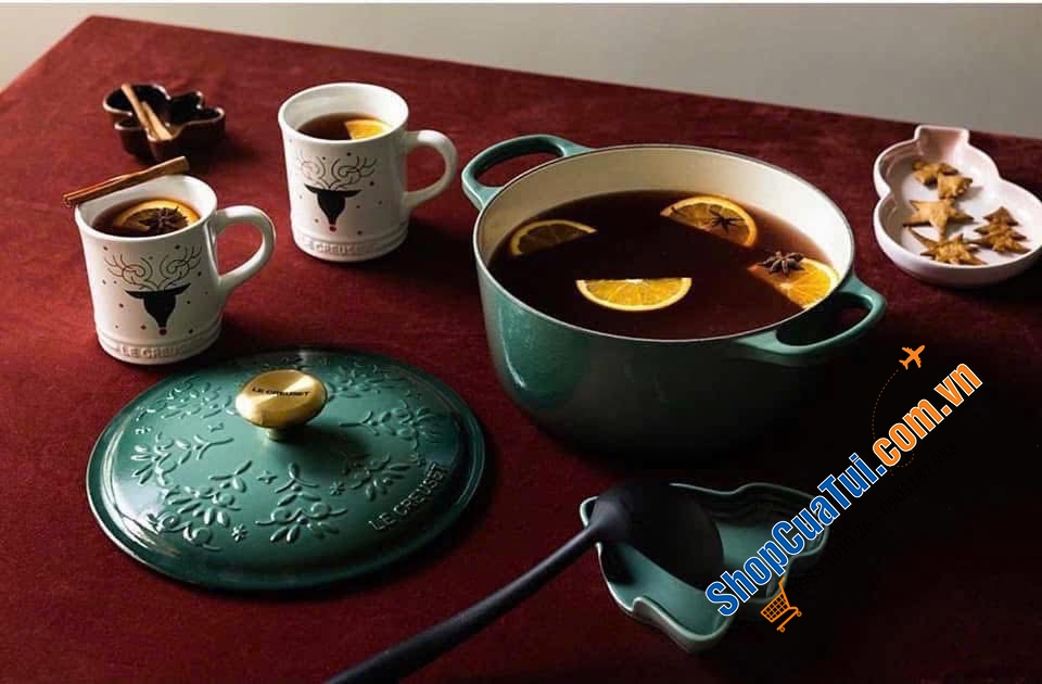 Nồi Le Creuset Noel màu artichaut núm vàng 24cm.