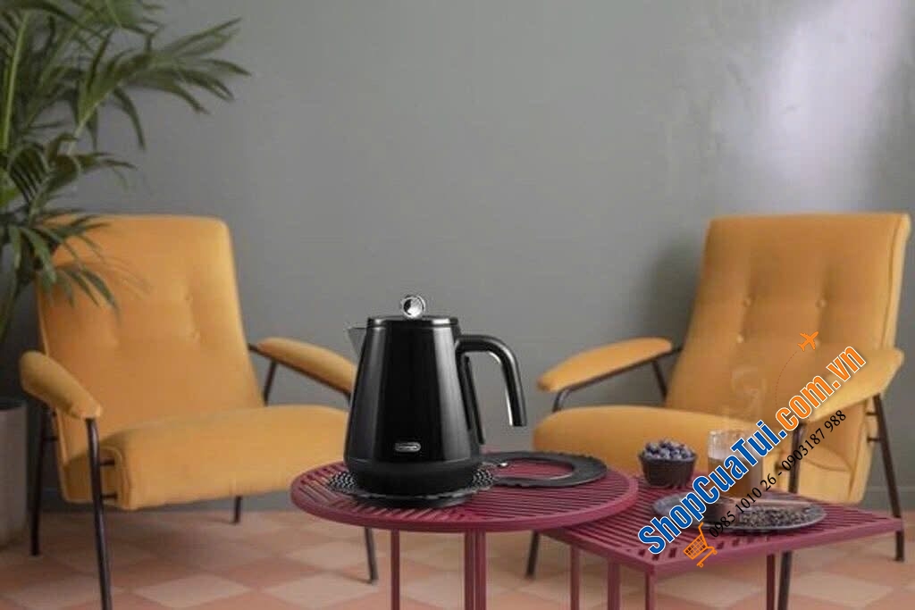Ấm DeLonghi ECLETTICA  KBD2001 1,7L màu Đen Bóng siêu đẹp.