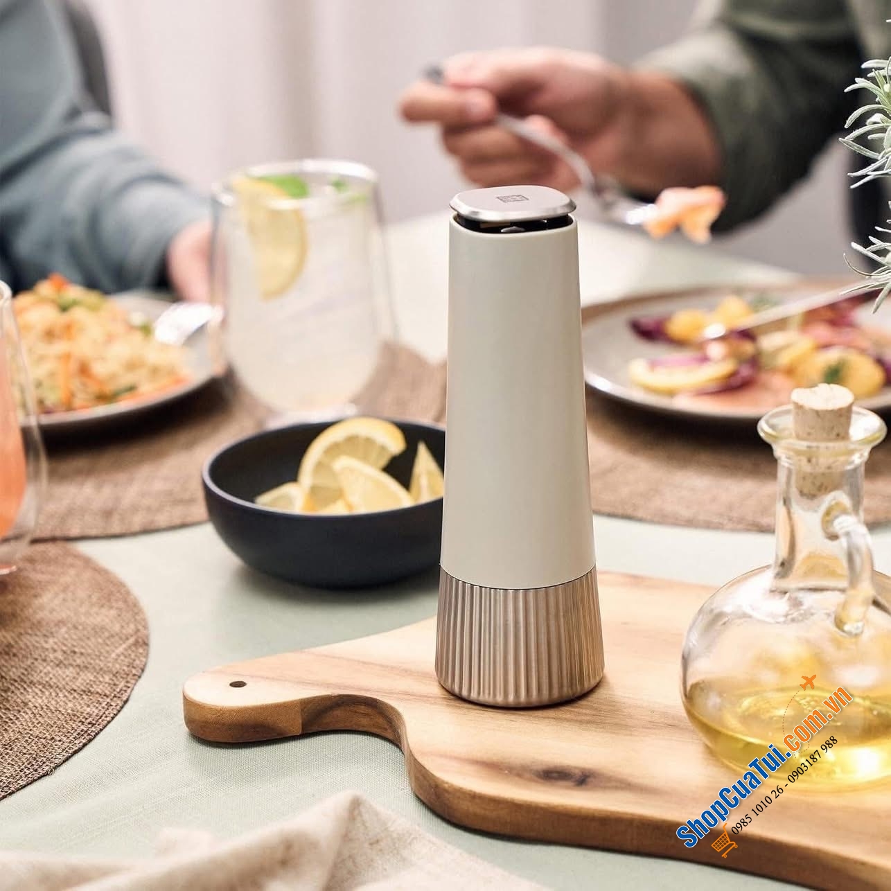 Xay tiêu muối Zwilling Spices Upside-Down.