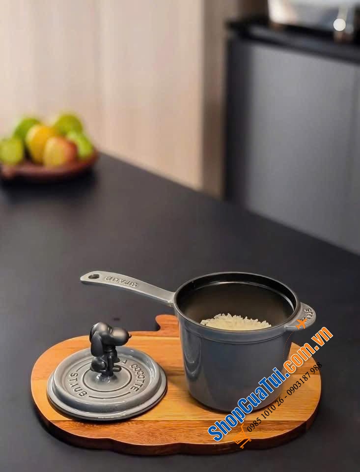 Quánh Staub thành cao đường kính 14cm.