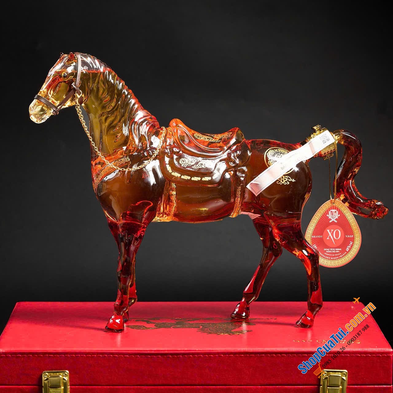 RƯỢU NGỰA PHONG THUỶ 1 LÍT - mã đáo thành công – sức mạnh, tốc độ và danh vọng, quà tết Giáp Ngọ 2026 tài lộc, thăng tiến (mẫu hộp nỉ)