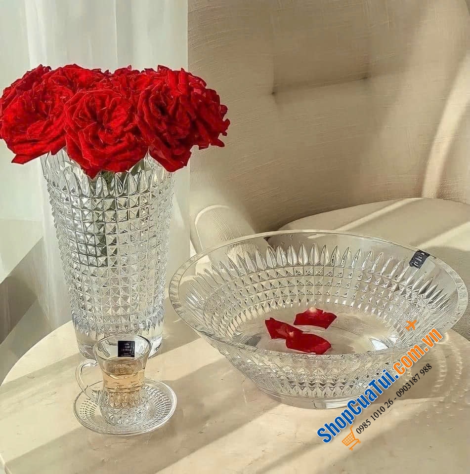 Lọ hoa Rogaska Diamond  27.5cm - lọ hoa pha lê nhấn mạnh sự hiện đại, thẩm mỹ