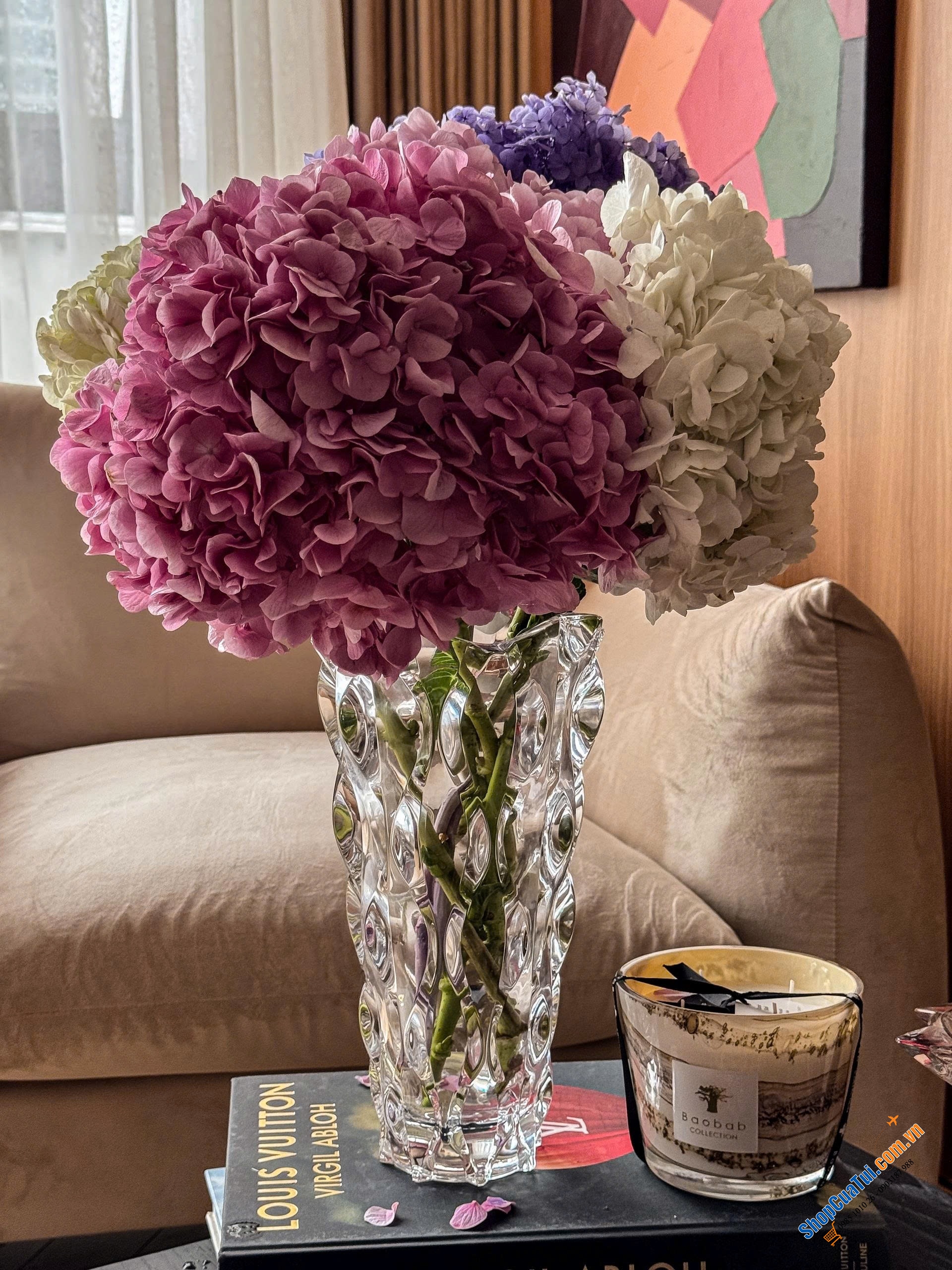 Full bộ Bohemia Samba Màu trắng Treasury vẫn rất nhẹ nhàng và tinh tế.