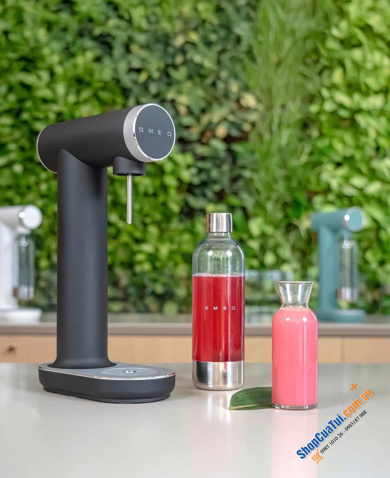 Máy tạo nước có ga không dùng điện SMEG SODA MAKER.