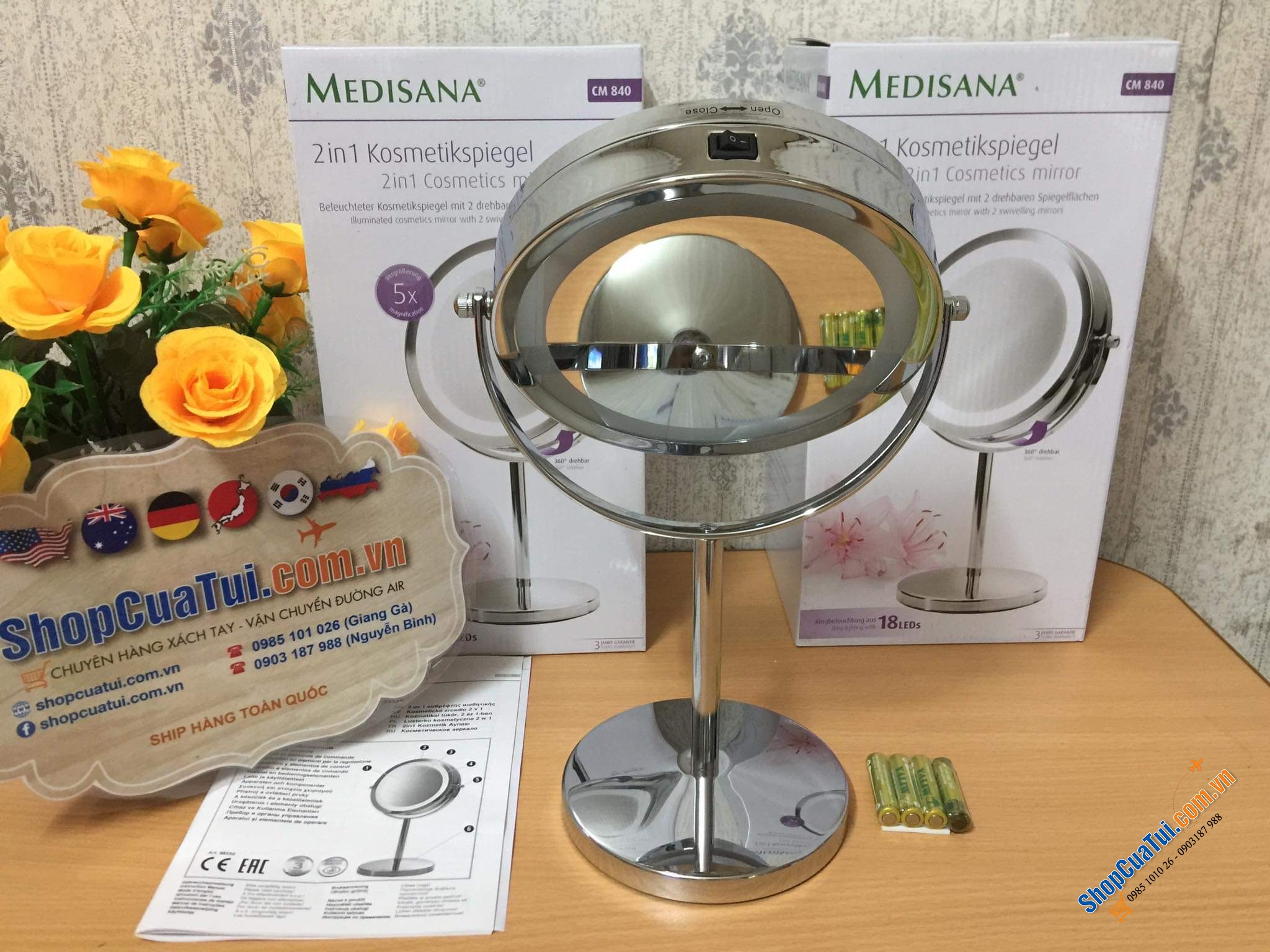 Gương trang điểm Medisana 2 in 1với 2 mặt gương: 1 mặt gương thường, 1 mặt gương phóng đại lên x5 lần (soi rõ từng mm trên mặt