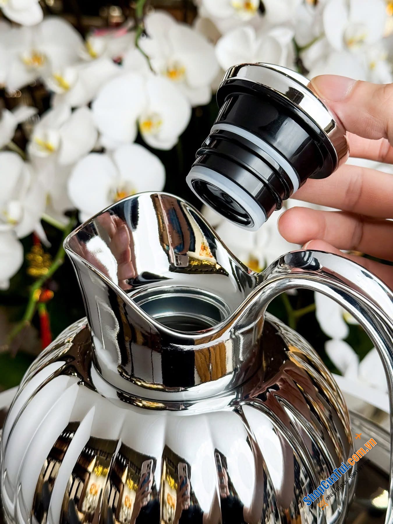 Bình giữ nhiệt Keller@ 1,2 lit (màu bạc, màu kem).