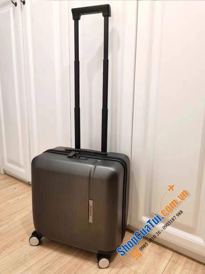 Valy Samsonite Novae 18\\\".