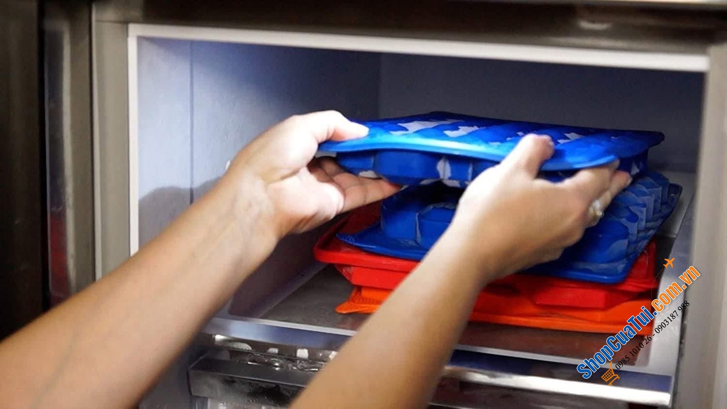 Khay làm thịt viên silicon Shape Store - Made in Canada.