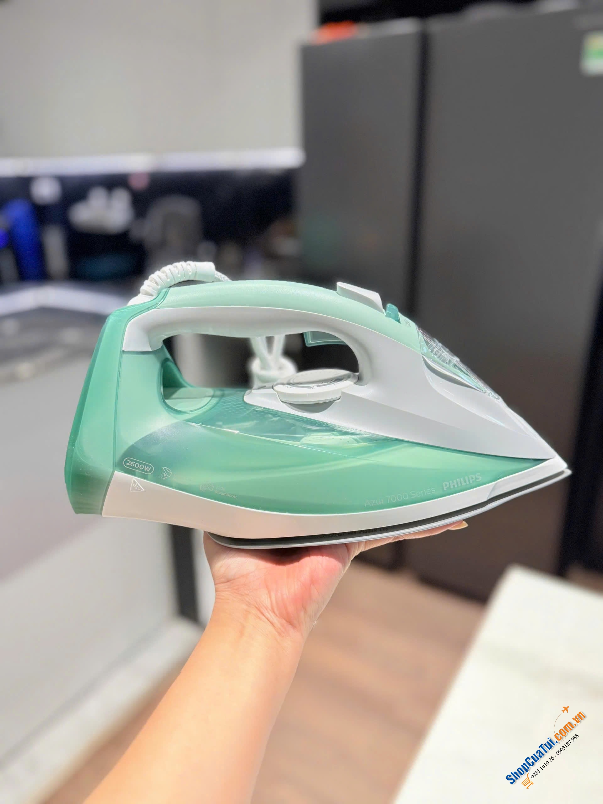 Bàn là Philips 7000 Series DST 7012/70 SteamGlide Plus 2600W.