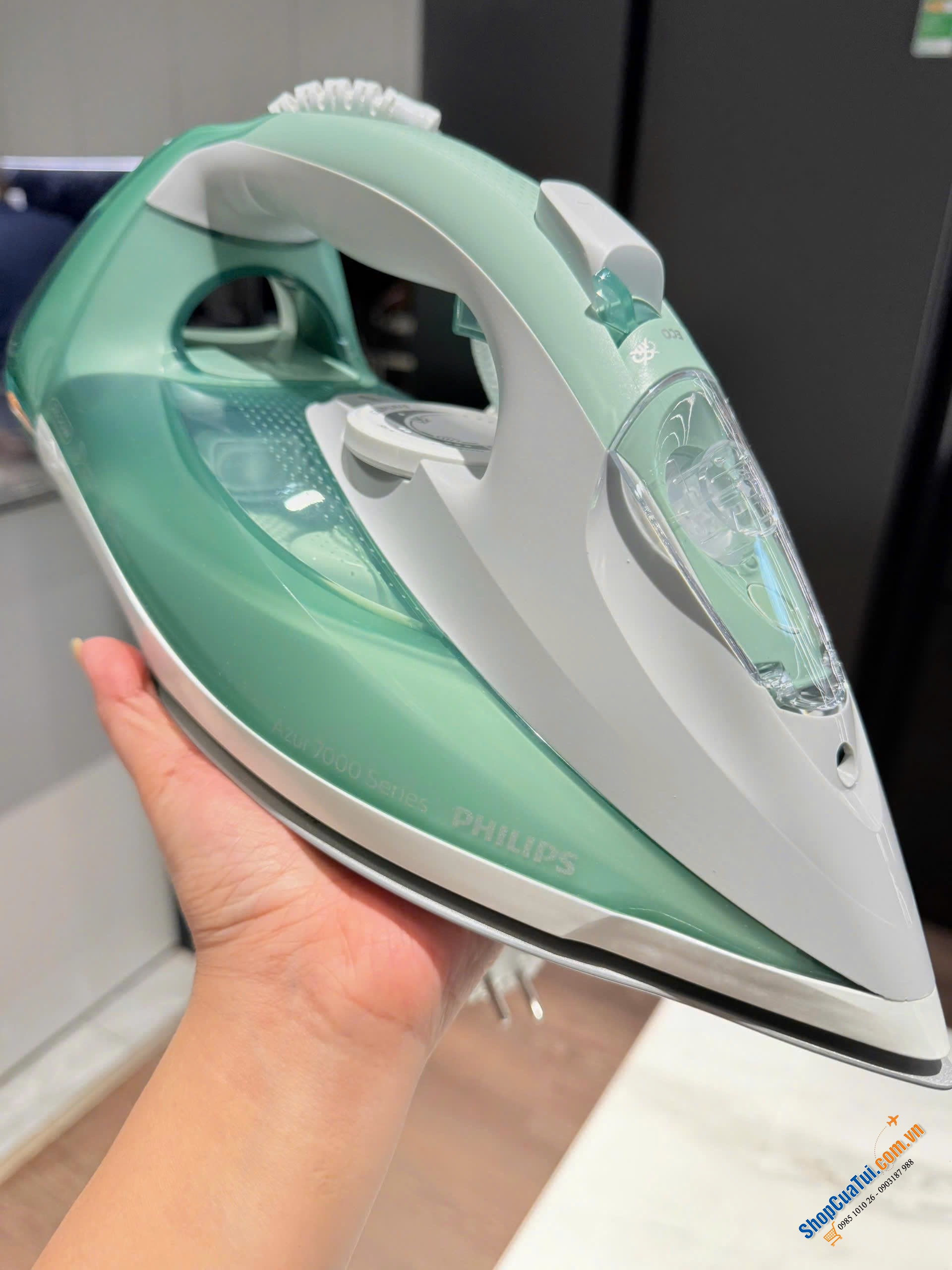 Bàn là Philips 7000 Series DST 7012/70 SteamGlide Plus 2600W.