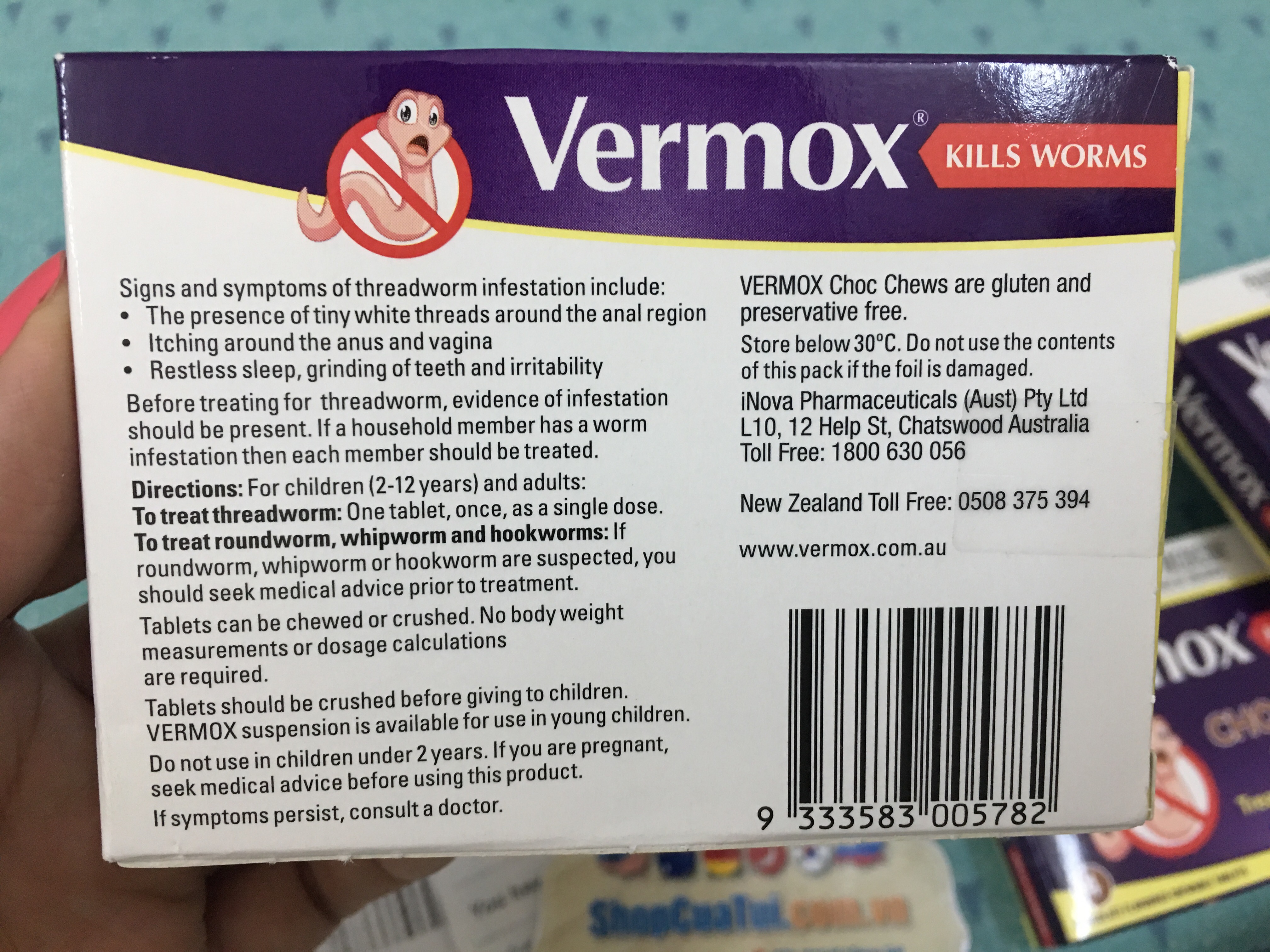 Thuốc tẩy giun sán Vermox vỉ 4 viên