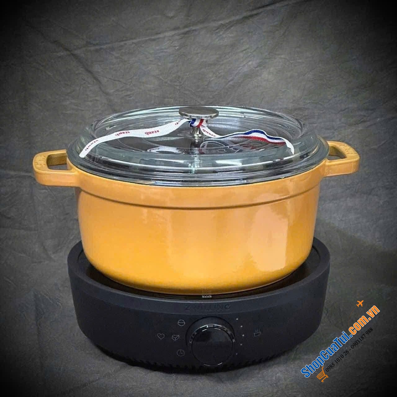 NỒI GANG STAUB 24cm vung kính kèm xửng hấp - vàng mù tạt, graphite xám.