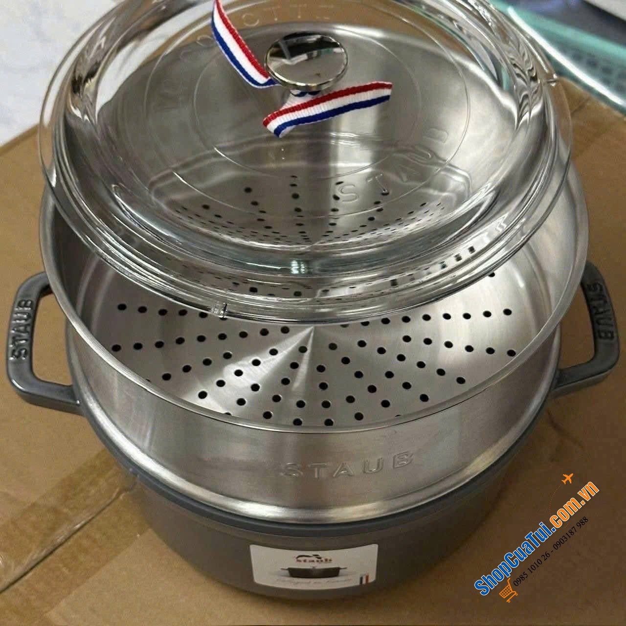 NỒI GANG STAUB 24cm vung kính kèm xửng hấp - vàng mù tạt, graphite xám.