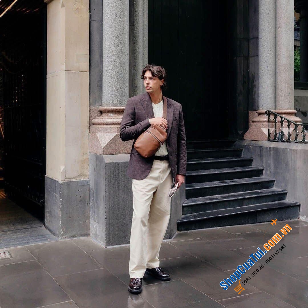 Túi đeo chéo Samsonite Classic Leather Sling Bag.