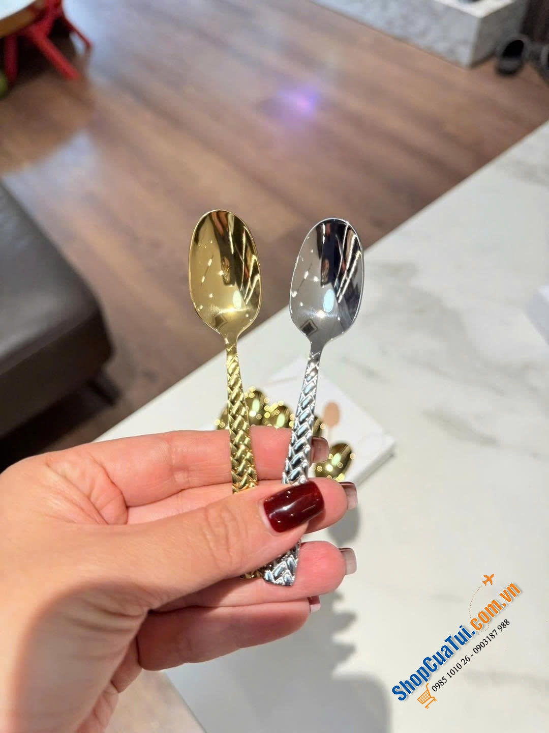 Set 6 thìa Moka Sambonet về 2 màu Vàng, Bạc.