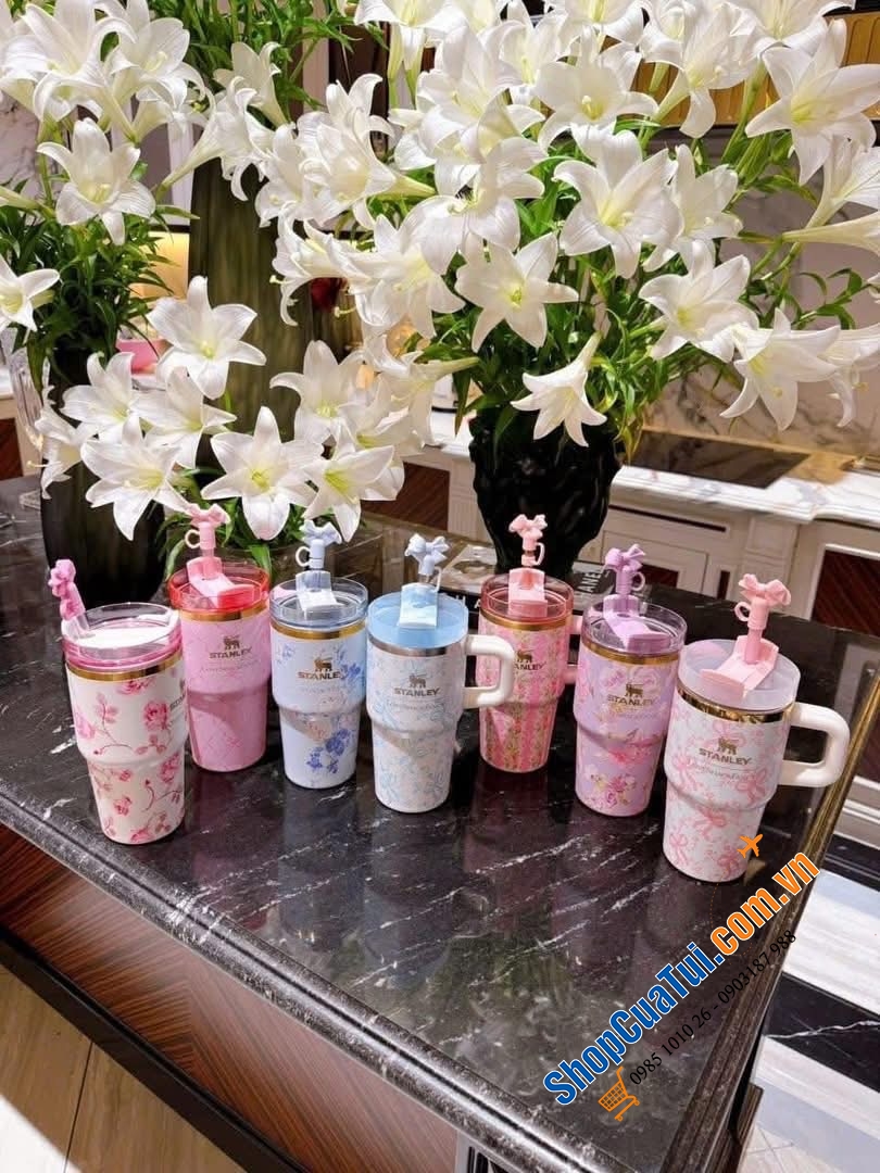 Ly nước \\\"siêu giữ nhiệt\\\" STANLEY ly hàng hiệu đi đâu cũng bắt gặp.
