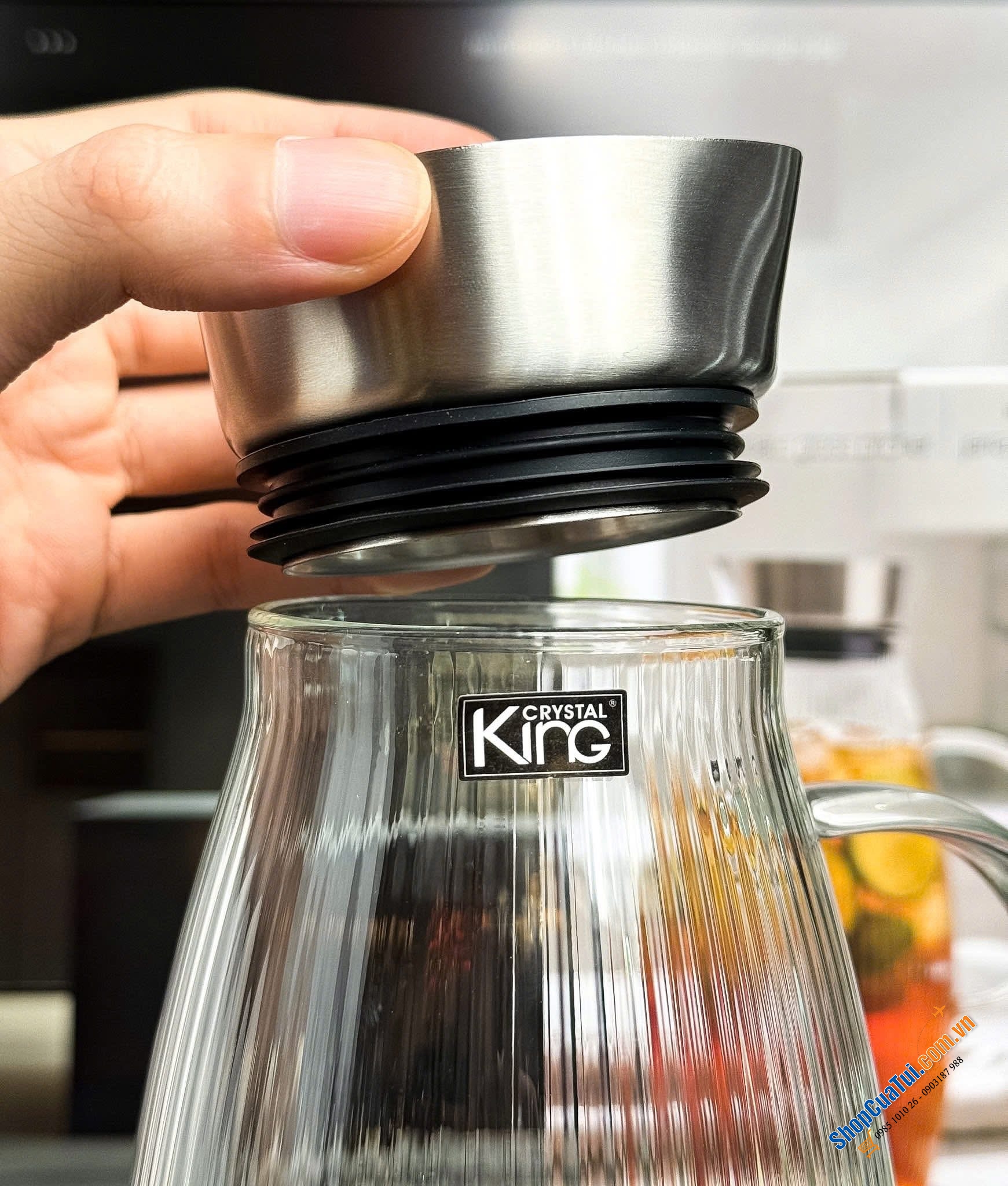 Bình đựng nước Crystal King 1,5lit vừa xinh vừa xịn như.