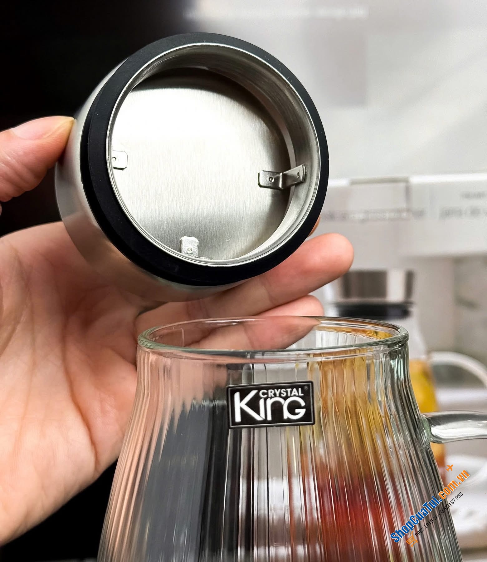 Bình đựng nước Crystal King 1,5lit vừa xinh vừa xịn như.