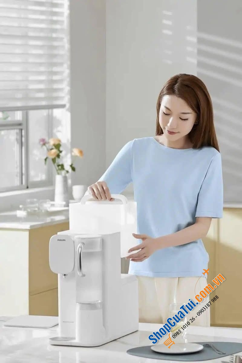 Máy lọc nước RO Philips ADD6912BL/90 màu xanh & Máy lọc nước RO Philips ADD6912WH/74 màu trắng.