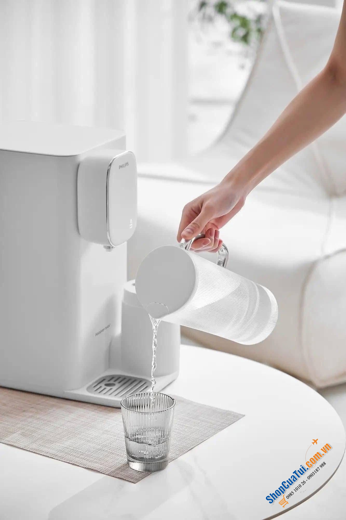 Máy lọc nước RO Philips ADD6912BL/90 màu xanh & Máy lọc nước RO Philips ADD6912WH/74 màu trắng.