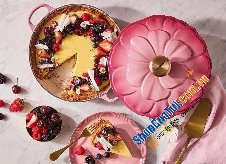 Chảo hoa Le Creuset đẹp đốn tim.