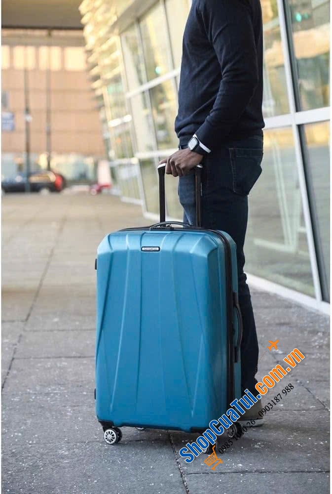 Vali SAMSONITE Centric 2 Hardside Expandable Luggage size 20 inches.