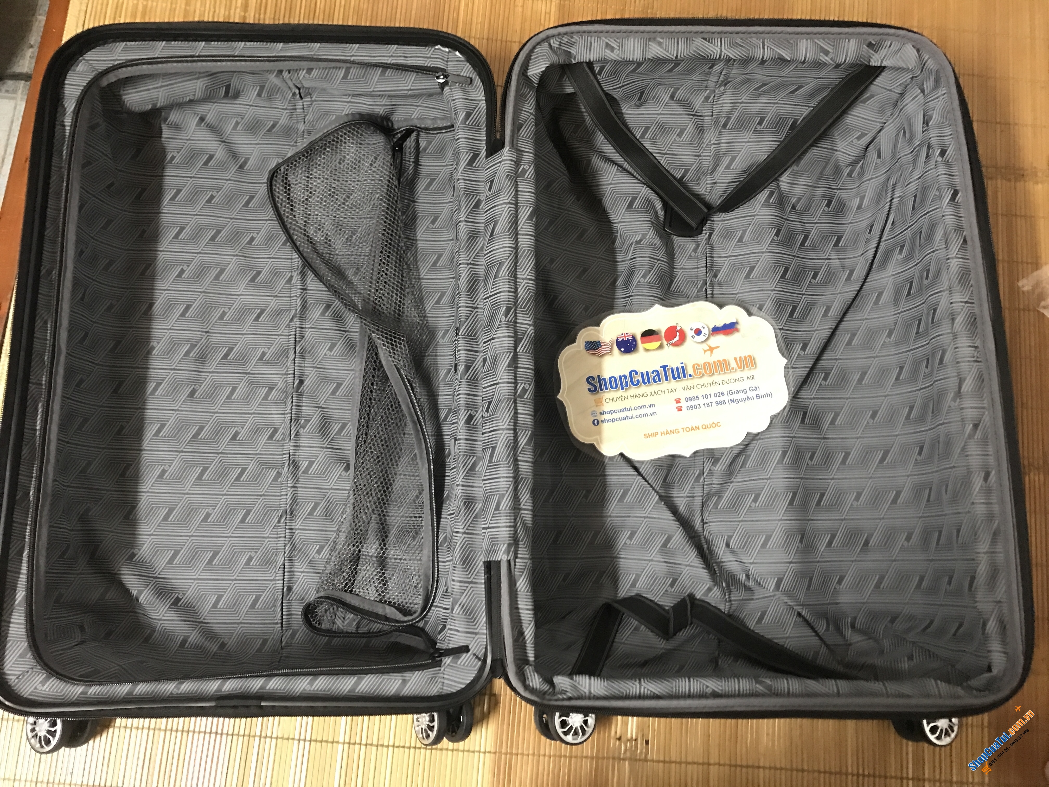 Vali SAMSONITE Centric 2 Hardside Expandable Luggage size 20 inches.